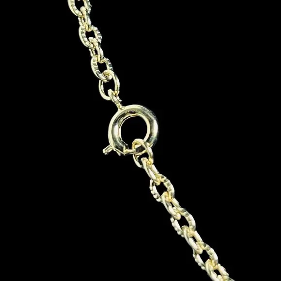 Vintage Gold Tone Leaf Bib Necklace And Clip On Earrings Set (5726) - Picture 7 of 10